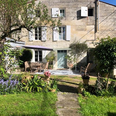 Bed and Breakfast L'Heure Bleue Saintes Exterior foto
