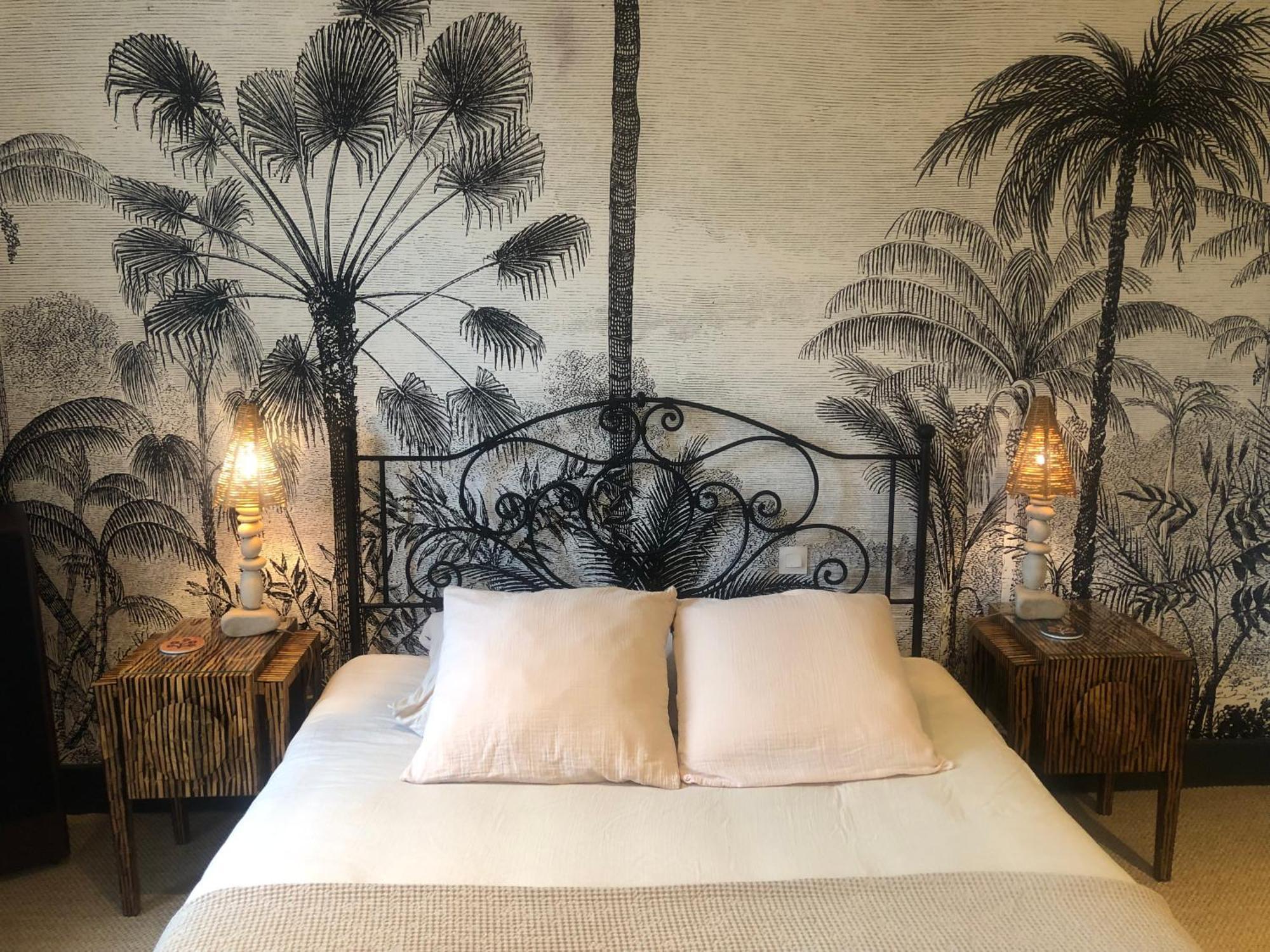 Bed and Breakfast L'Heure Bleue Saintes Exterior foto