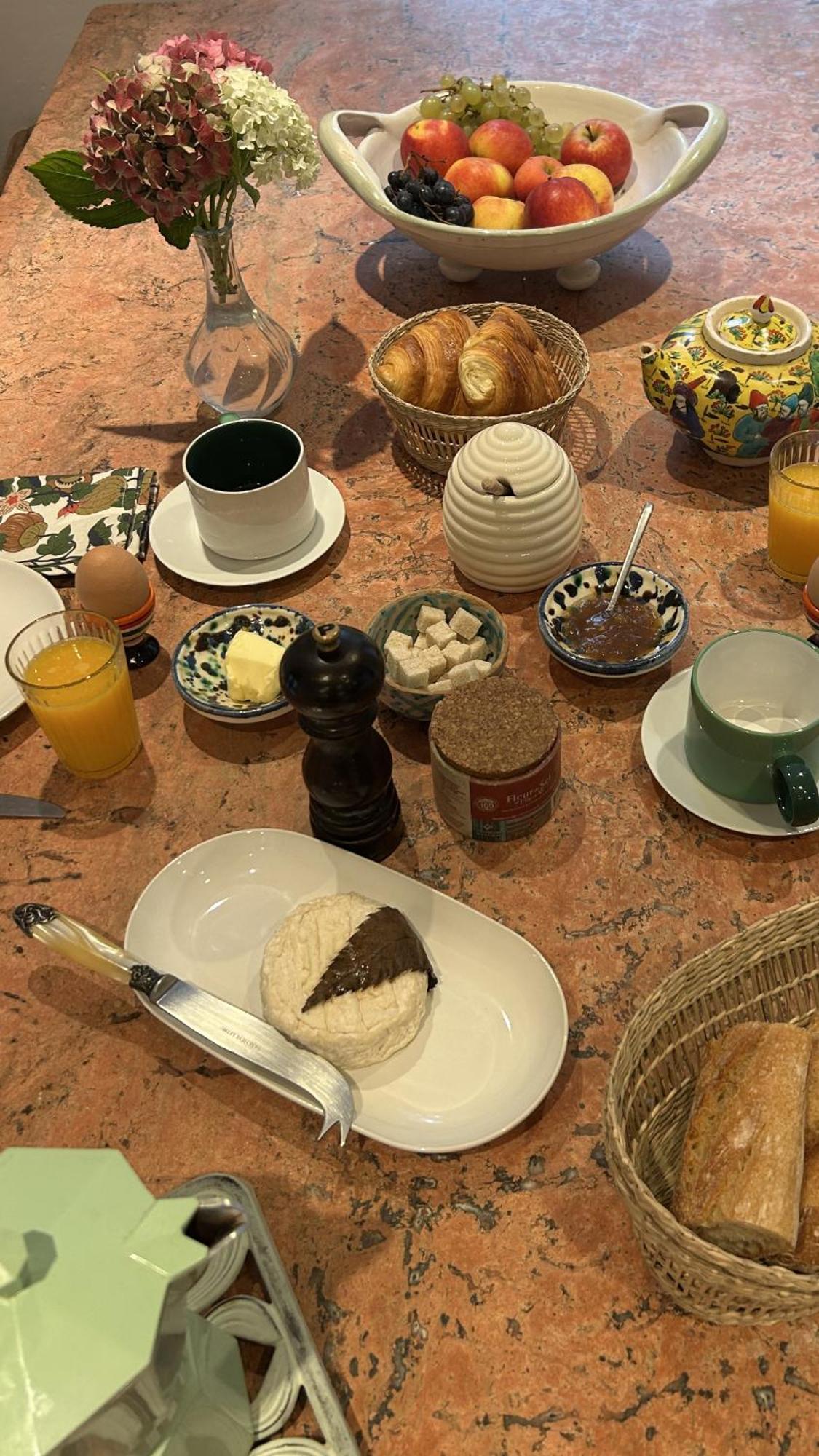 Bed and Breakfast L'Heure Bleue Saintes Exterior foto